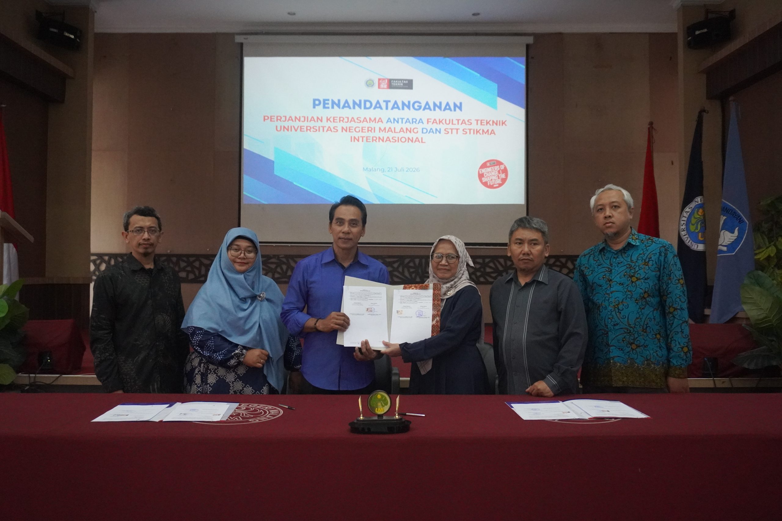 STT STIKMA Internasional dan Fakultas Teknik Universitas Negeri Malang Resmikan Kerja Sama Strategis untuk Penguatan Tridharma Perguruan Tinggi